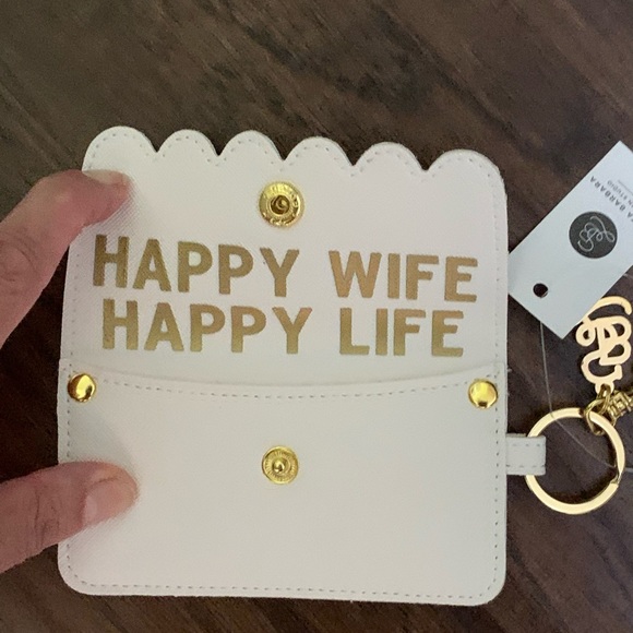 Francesca’s collections scalloped card case - Picture 10 of 10